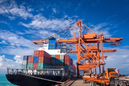 Thương mại Việt Nam - Singapore tăng trưởng mạnh, xuất siêu vượt 4 tỷ USD