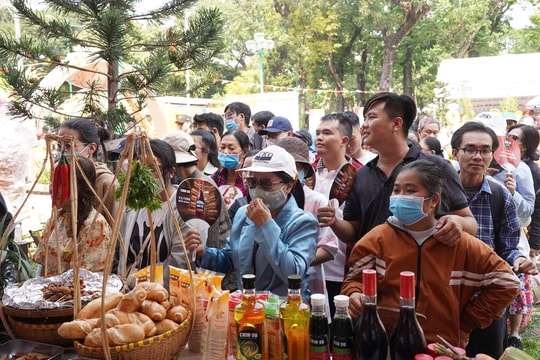 Du lịch TP.HCM - Kích cung sáng tạo 48 giờ cuối tuần: Thiết kế lại sản phẩm phải bắt đầu từ nhu cầu của người dân (Bài 3)