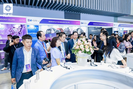 Doanh nghiệp điện tử Việt cần vượt vai trò gia công trong kỷ nguyên AI