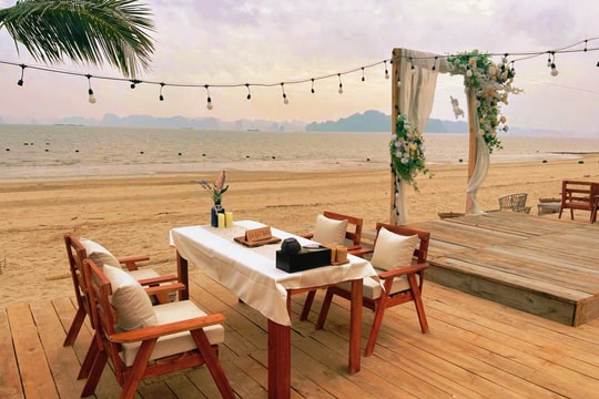 Ngắm Vịnh Hạ Long từ những không gian ẩm thực