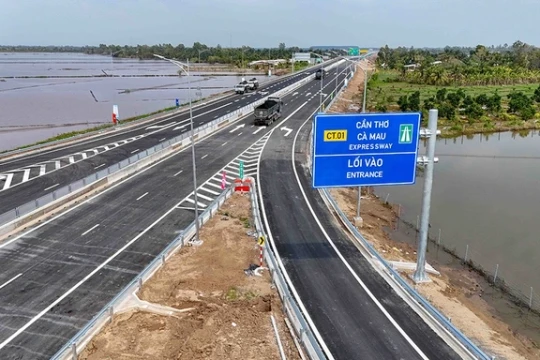 Bộ Xây dựng phê duyệt mức thu phí 13 tuyến cao tốc Bắc - Nam do Nhà nước đầu tư