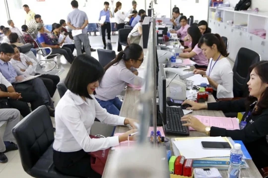 Bộ Nội vụ đề xuất phân cấp mới trong giao biên chế công chức