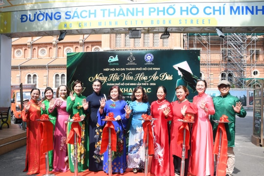 Ngày hội Văn hóa Áo dài TP.HCM lần II khởi động hành trình xây dựng hệ sinh thái văn hóa áo dài