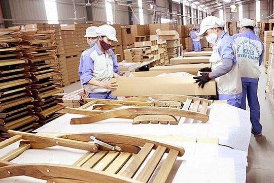 Ngành gỗ giữ nhịp tăng trưởng giữa áp lực thương mại toàn cầu