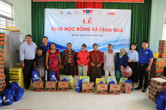 Lan tỏa yêu thương đến đồng bào Chăm