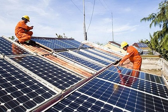 Chính phủ mở rộng cơ chế mua bán điện dư từ điện mặt trời mái nhà