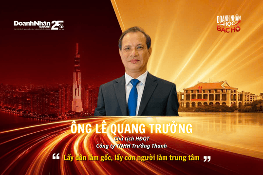 Lấy con người làm trung tâm