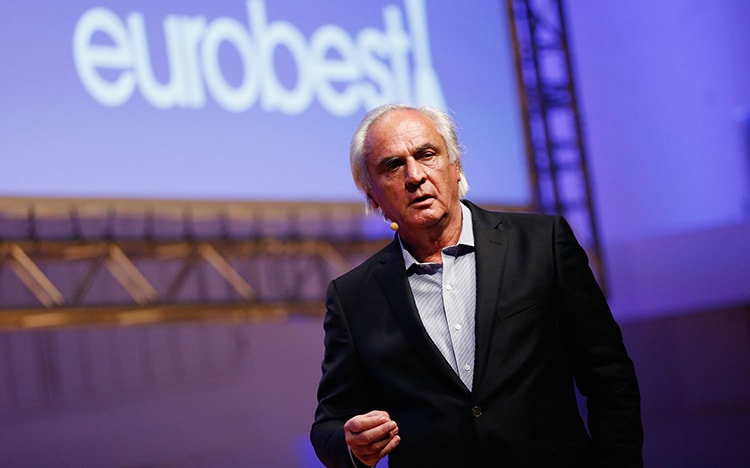 Đọc "Phá vỡ giới hạn để kiến tạo trật tự"