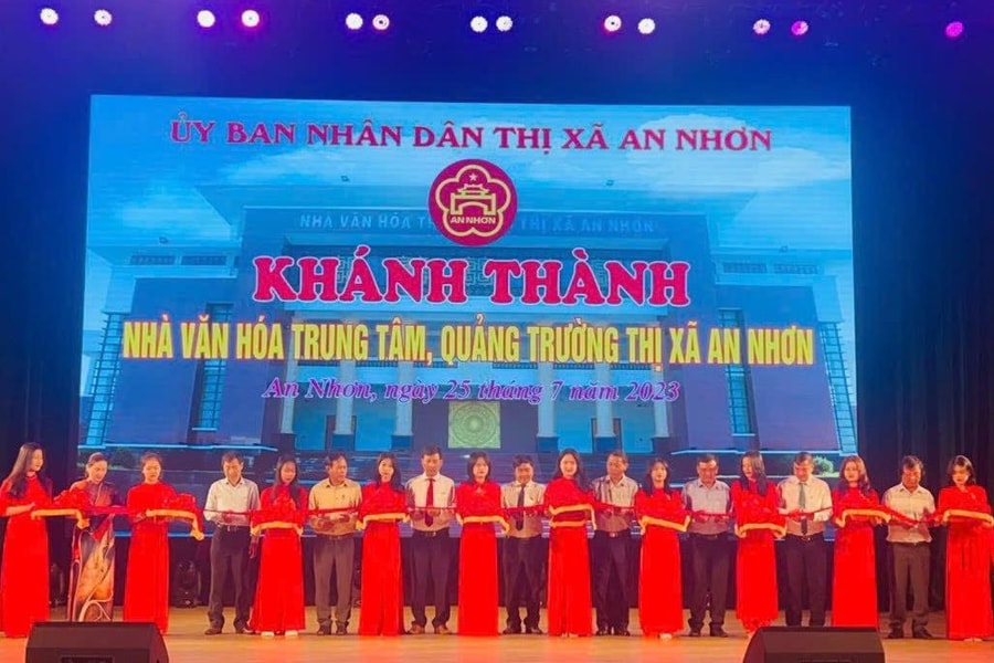 Công bố biểu trưng và khánh thành Nhà văn hóa, Quảng trường trung tâm thị xã An Nhơn, Bình Định