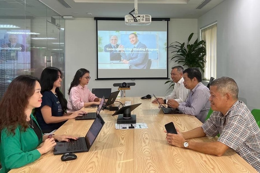 Vượt thách thức với nguồn nhân lực kiên cường