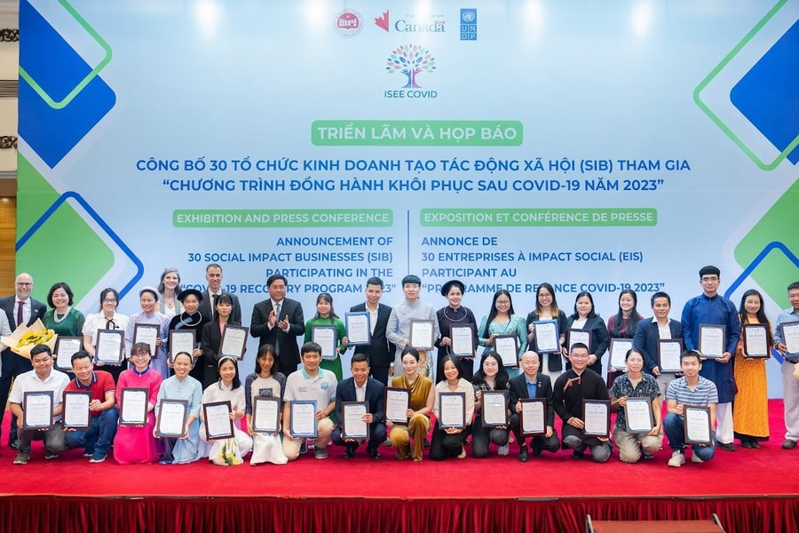 Công bố top 30 tổ chức kinh doanh tạo tác động xã hội xuất sắc