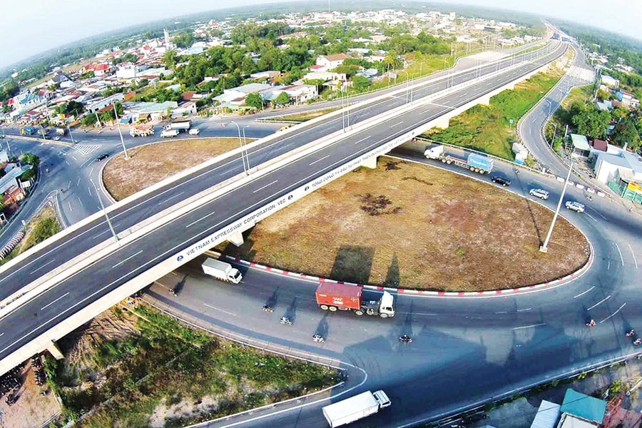 Vai trò của doanh nghiệp trong phát triển kinh tế - xã hội vùng Đông Nam bộ