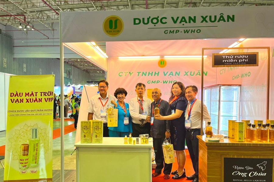 Vạn Xuân giới thiệu 2 sản phẩm đặc biệt tại ITE HCM 17