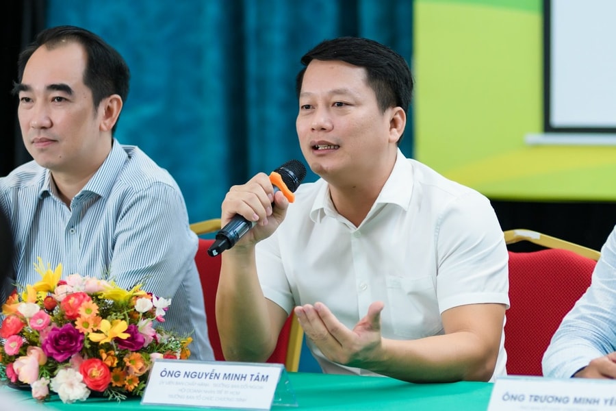 Giải Tennis Doanh nhân trẻ TP.HCM tranh Cúp Đạt Vĩnh Tiến