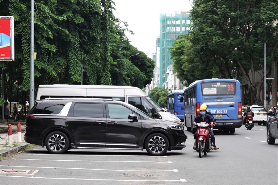 TP.HCM thu phí sử dụng lòng đường, hè phố từ đầu năm 2024