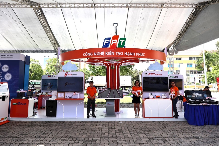 FPT trình diễn hệ sinh thái công nghệ kiến tạo hạnh phúc tại quận 7