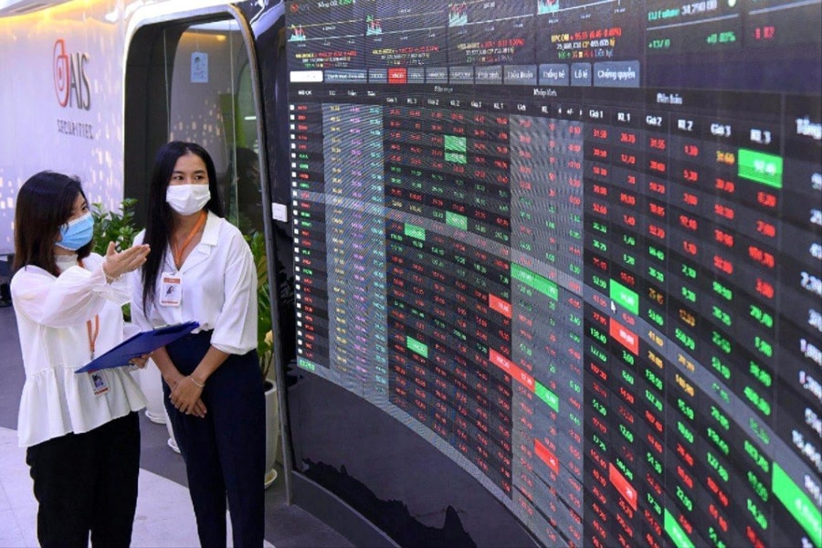 Triển khai vận hành hệ thống công nghệ thông tin KRX vào tháng 12/2023