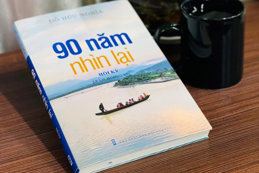 “90 năm nhìn lại”: Hồi ký xúc động của người thầy hết lòng vì sự nghiệp giáo dục