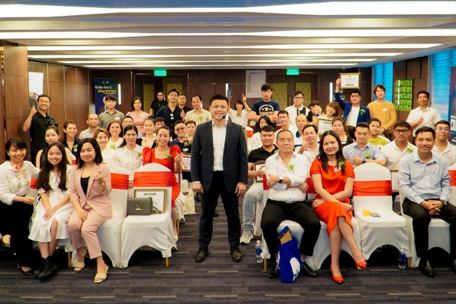 “Lãnh đạo chuyển hóa” tạo ra sự chuyển đổi từ bên trong cho lãnh đạo