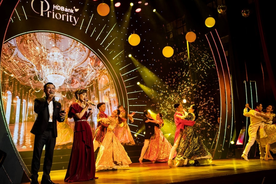 HDBank đồng hành mang Kenny G Live in Vietnam đến Việt Nam