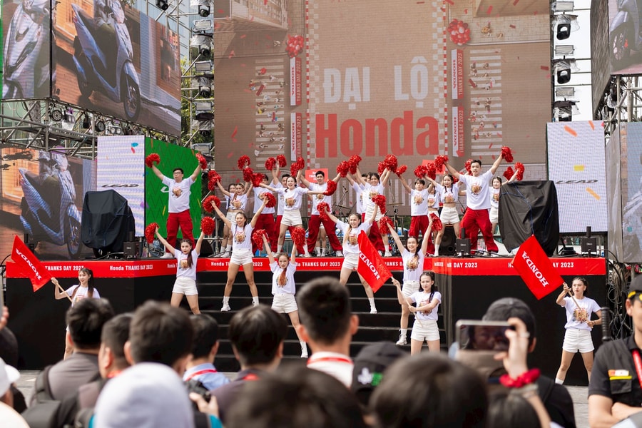 Honda Thanks Day 2023 - Đại lộ Honda: Bùng nổ khoảnh khắc cuối năm đầy đam mê