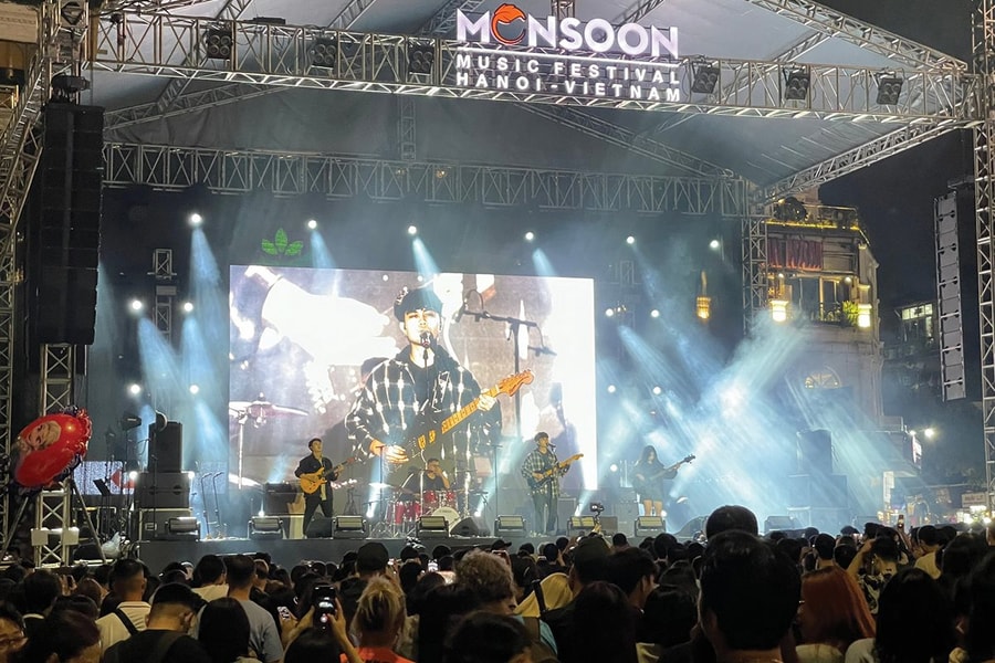 “Cú hích” cho công nghiệp âm nhạc Việt