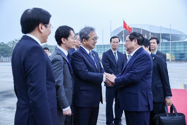 Thủ tướng Phạm Minh Chính lên đường tham dự Hội nghị cấp cao kỷ niệm 50 năm quan hệ ASEAN - Nhật Bản