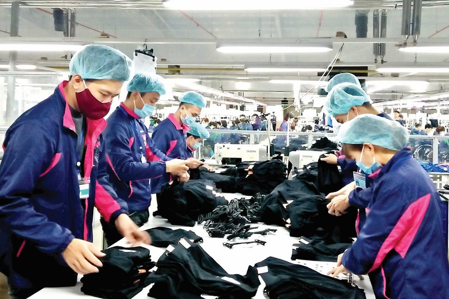 Thưởng Tết cuối năm: Người xông xênh, kẻ ngậm ngùi