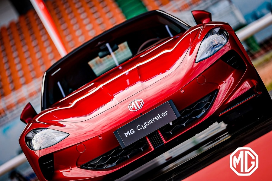 Siêu xe thể thao điện ra mắt thị trường ô tô Việt Nam