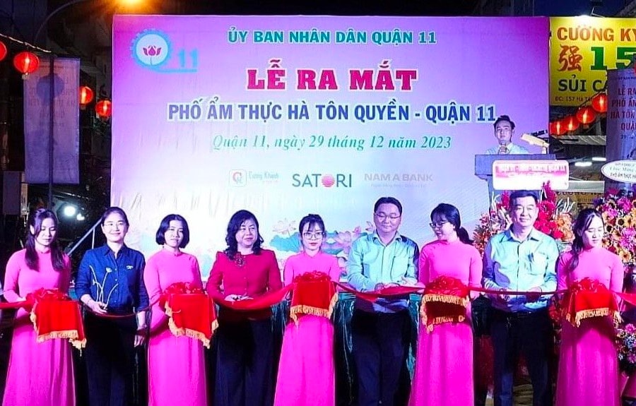 Doanh nghiệp quận 11 hào hứng với Lễ ra mắt Phố ẩm thực Hà Tôn Quyền