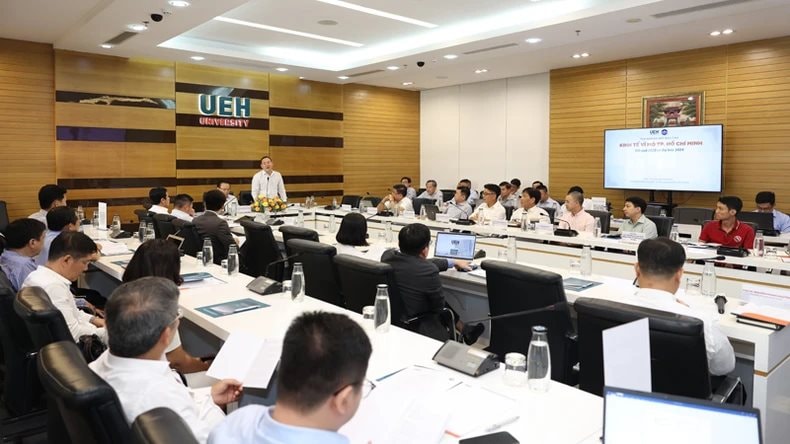 Dự báo kinh tế TP.HCM sẽ phục hồi mạnh trong quý II/2024, tăng trưởng GRDP sẽ đạt 8%