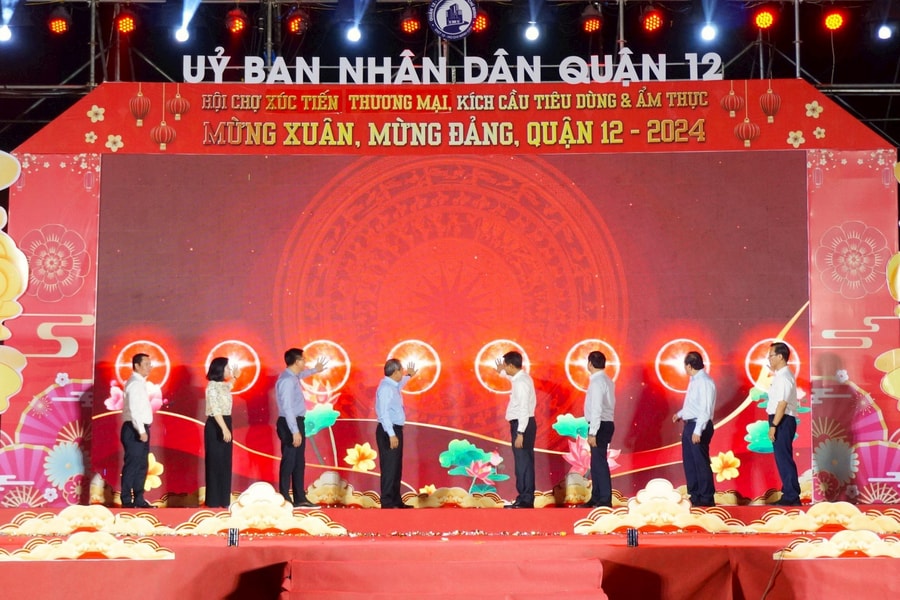 Tưng bừng Hội chợ Xúc tiến thương mại, kích cầu tiêu dùng, ẩm thực, mừng Xuân mừng Đảng năm 2024