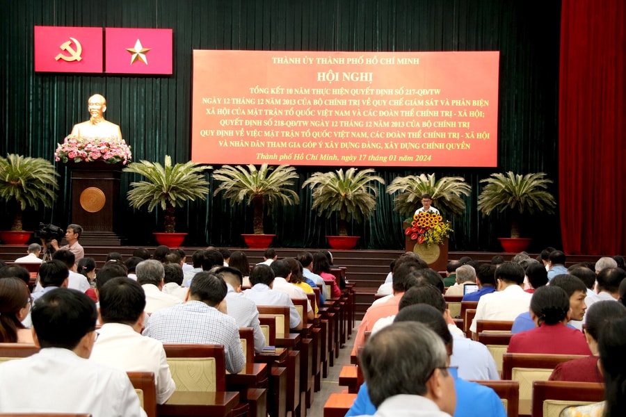 Nhiều mô hình sáng tạo trong công tác góp ý xây dựng Đảng