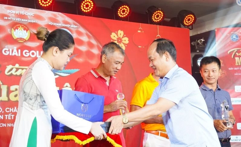 Giải golf Trái tim mùa Xuân gây quỹ chăm lo Tết cho người nghèo