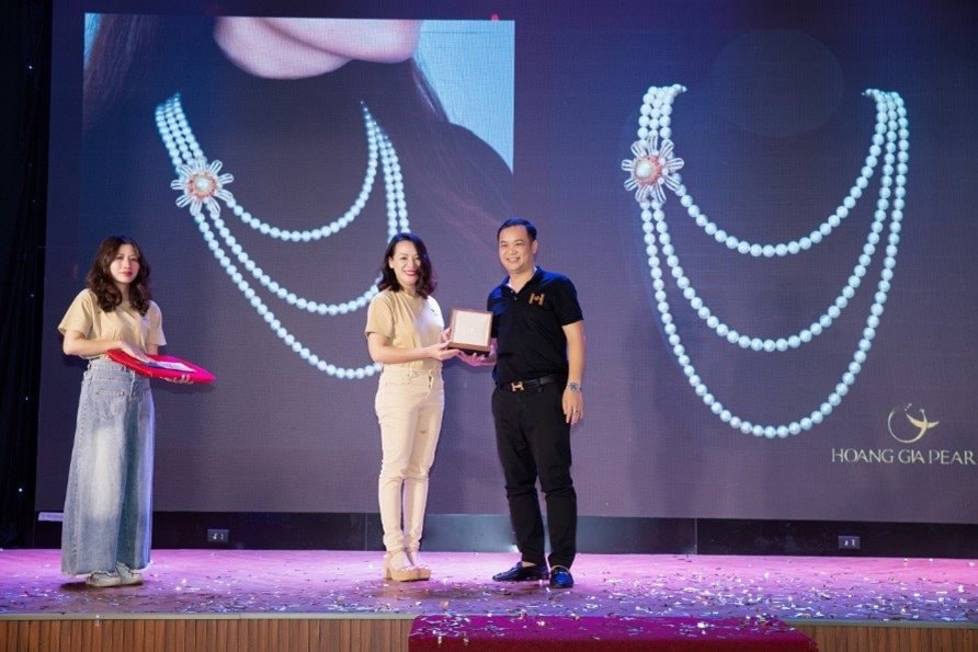 Doanh nhân Đoàn Bạch Phụng mang nhiều giá trị đến với cộng đồng