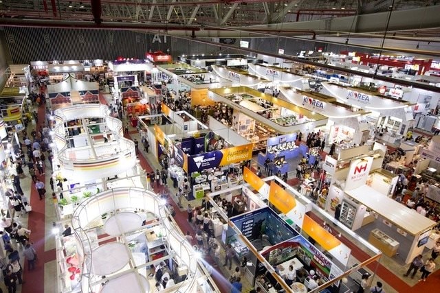 Trung tâm Hội chợ và Triển lãm Sài Gòn nhận giải thưởng ASEAN