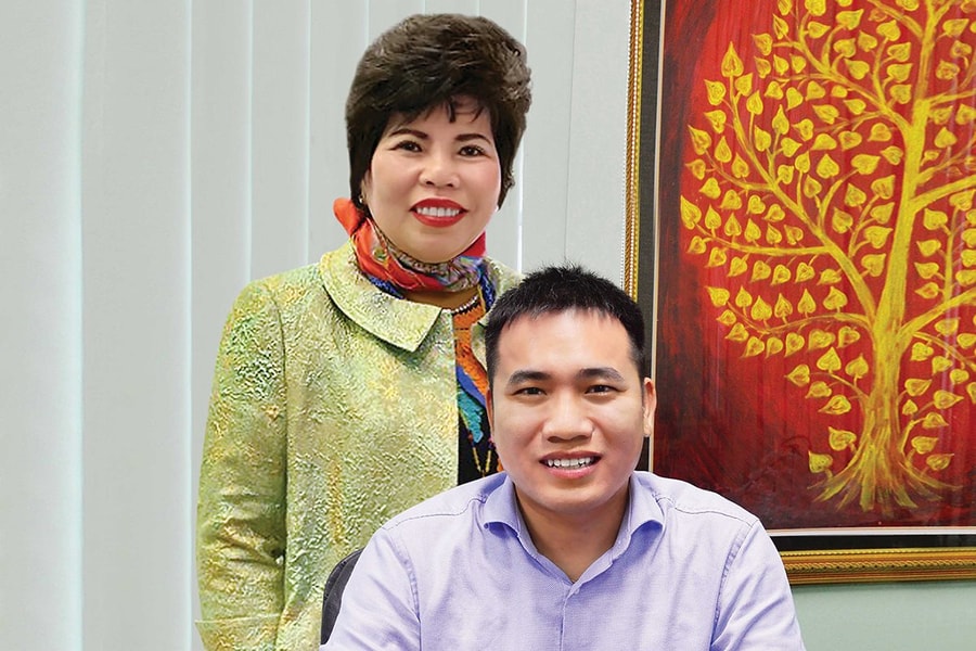 Doanh nhân Lê Thị Giàu và con trai Nguyễn Lê Phước Thắng - Giám đốc Thị trường Nước ngoài Bình Tây Group: “Mẹ và tôi đều mong mang sản phẩm Việt Nam ra thế giới”