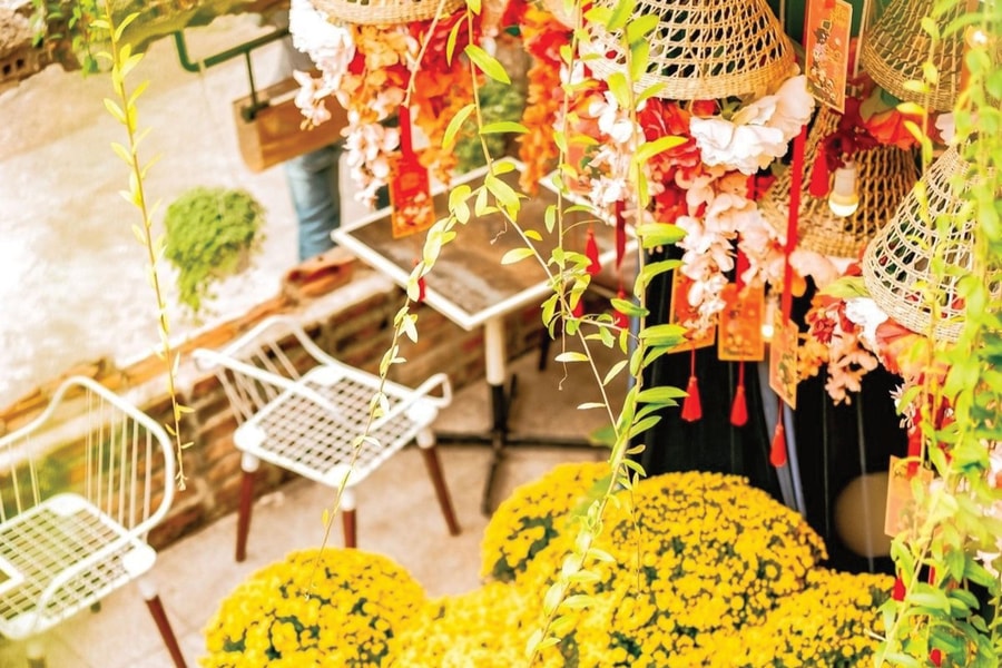 Cà phê tất niên