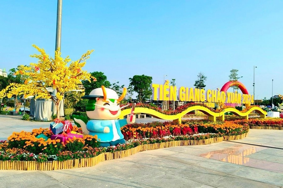 Rồng Tiền Giang mạnh mẽ chào đón năm mới Giáp Thìn 2024