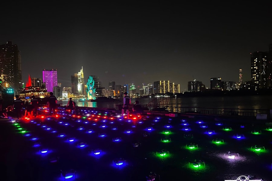 Drone show: Loại hình nghệ thuật mới được cộng đồng Việt Nam quan tâm