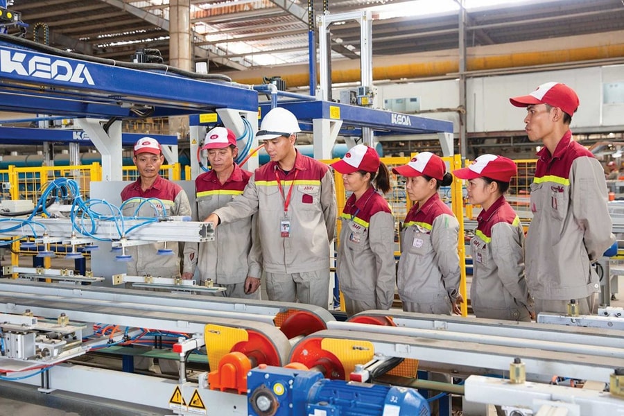 Sôi nổi không khí sản xuất đầu năm