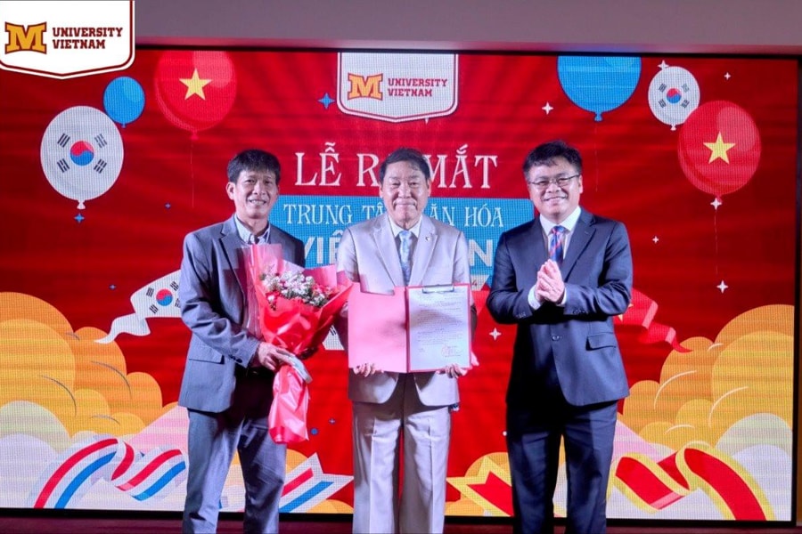 Ra mắt Trung tâm Văn hoá Việt - Hàn tại Trường Đại học Công nghệ miền Đông