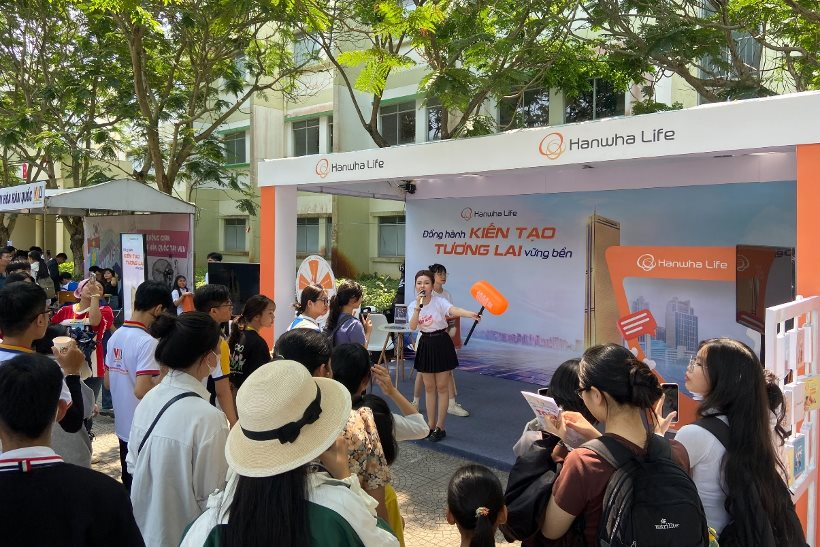 Hanwha Life đồng hành cùng kỳ thi Olympic tin học miền Trung và Tây Nguyên