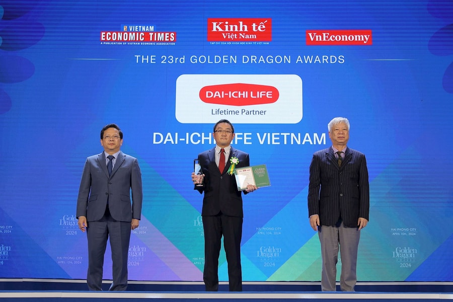 Dai-ichi Life Việt Nam lần thứ 15 liên tiếp nhận Giải thưởng Rồng Vàng