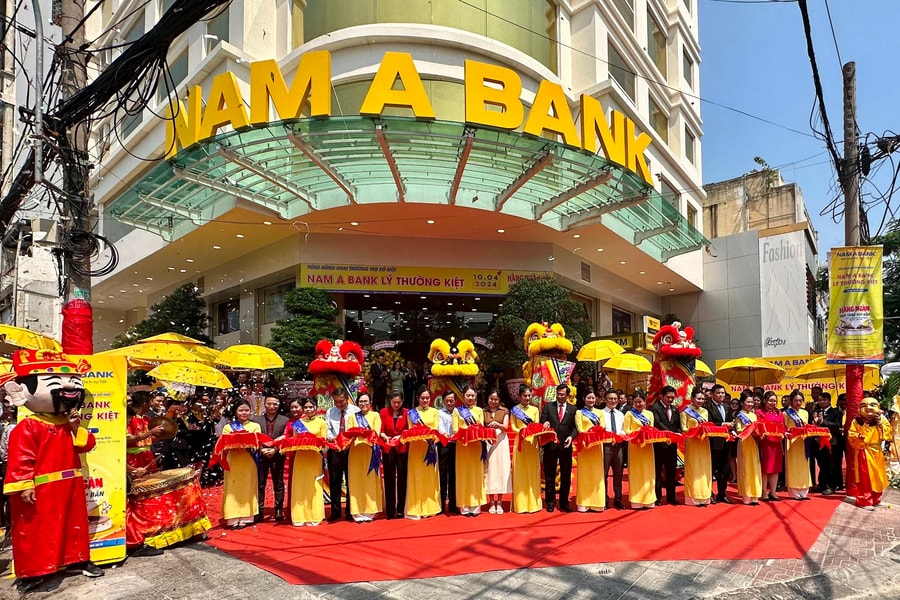 Nam A Bank - Chi nhánh quận Tân Bình khai trương trụ sở mới