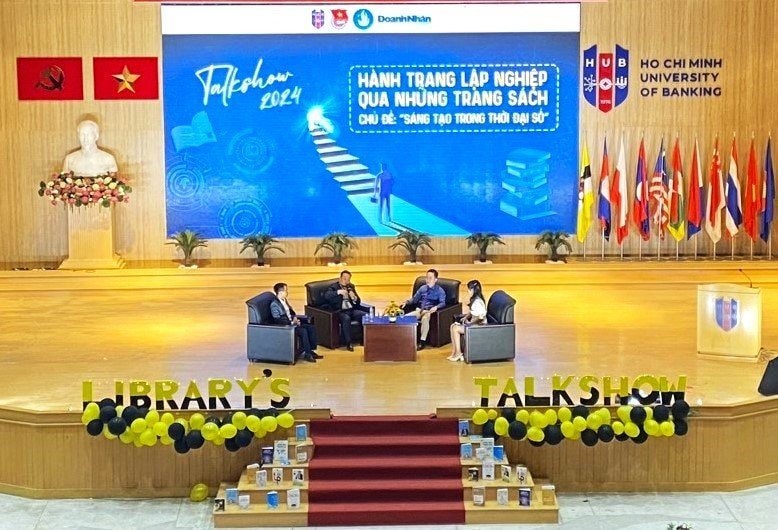 Talkshow “Hành trang lập nghiệp qua những trang sách” thu hút gần 600 sinh viên