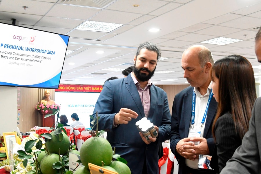 Quan hệ hợp tác giữa các hợp tác xã: Gắn kết thông qua mạng lưới giao thương và tiêu dùng