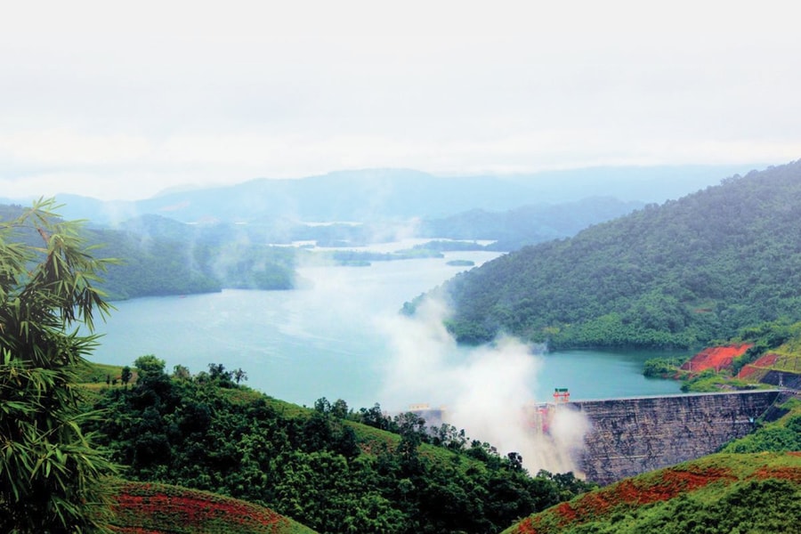 Ngũ danh thắng Việt