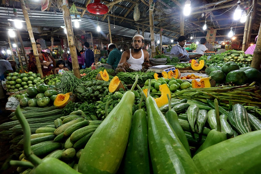 Các quốc gia đang phát triển trả lãi từ vay nợ ngày càng nhiều