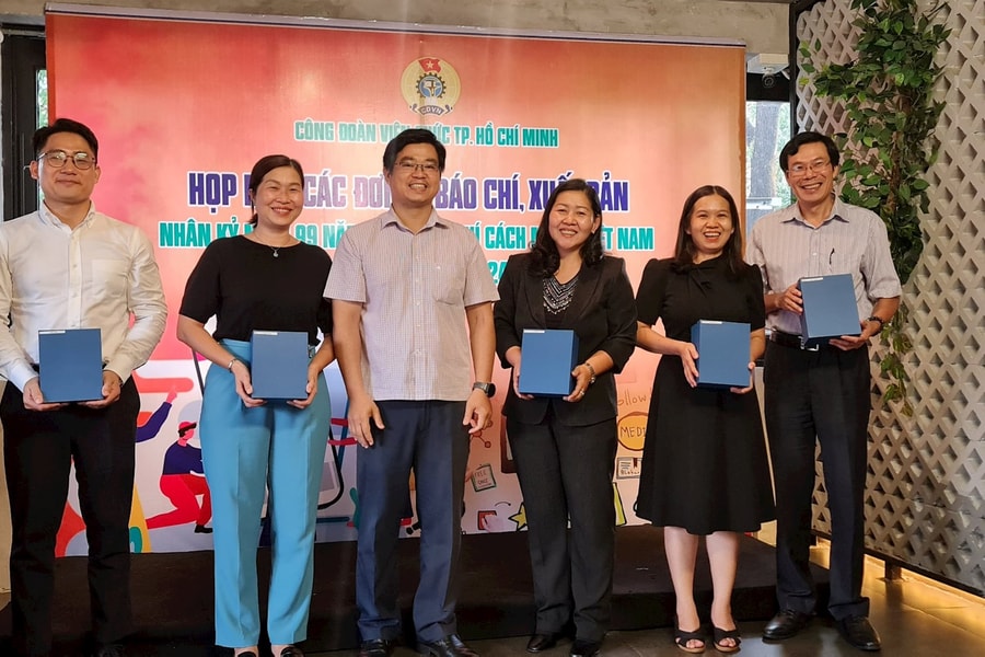 Công đoàn Viên chức TPHCM gặp gỡ tri ân đội ngũ báo chí, xuất bản